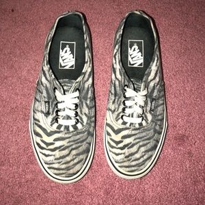 Vans (Women’s)